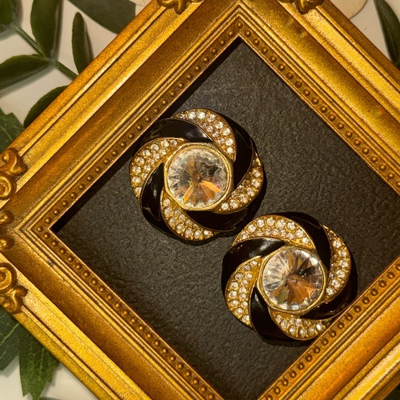 VTG Black Enamel and Crystal Swirl Earrings - Picture 14 of 16